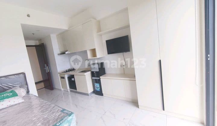 Jual dan Sewa - Brand New Interior Minimalis Cakep - Studio Skyhouse Sky House BSD City - Dekat Brandz Casa Parco B Residence Green Office Park , Gop , The Breeze, Mall Aeon