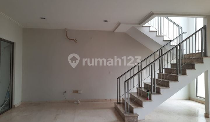 Rumah Siap Huni Harga Murah di Golf Island Pik