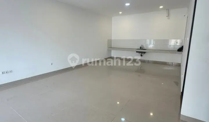 Brand New Ready-to-Occupy House in Muara Karang