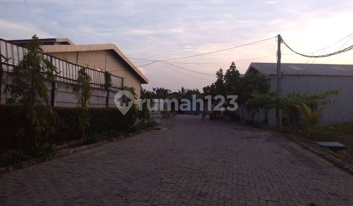 Ready-to-Use Factory and Warehouse on Rajeg Tangerang Highway