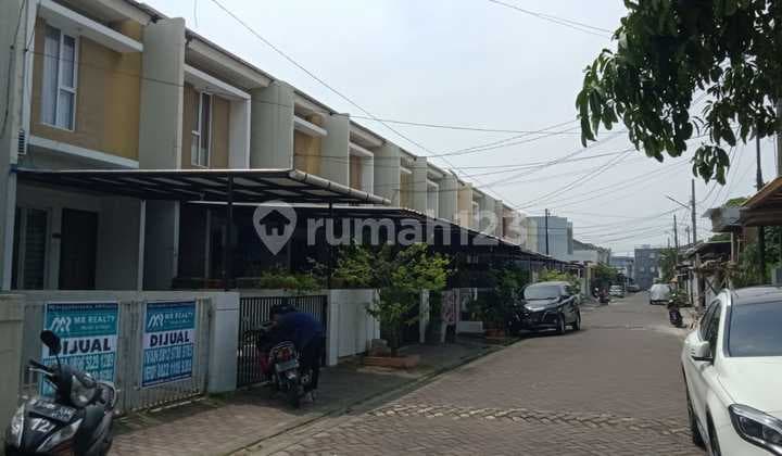 Rumah Rapi Siap Huni Komplek Perumahan
