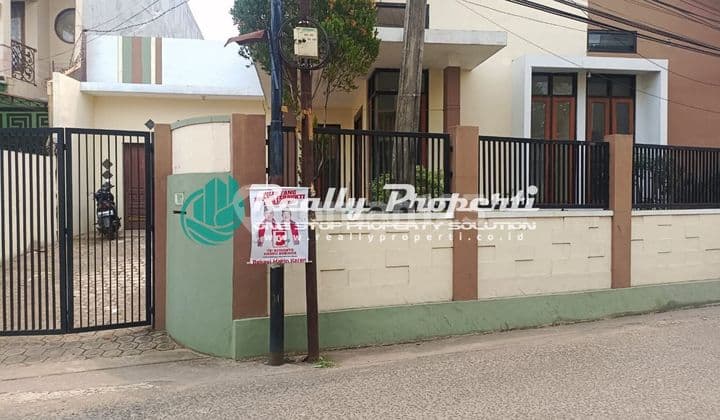 Disewakan Rumah bisa untuk Tempat Tinggal dan Kantor di Jatikramat Jatiasih Bekasi.