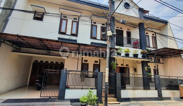 Rumah Bagus dan Siap Huni di Kayu Putih Selatan, Pulomas, Jakarta Timur