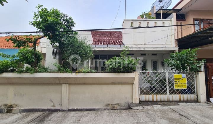 Rumah Nyaman Di Jl Sakti, Kemanggisan, Palmerah, Jakarta Barat
