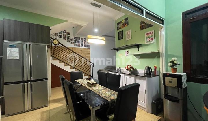 Rumah Strategis Full Renov di Kota Mas Cimahi