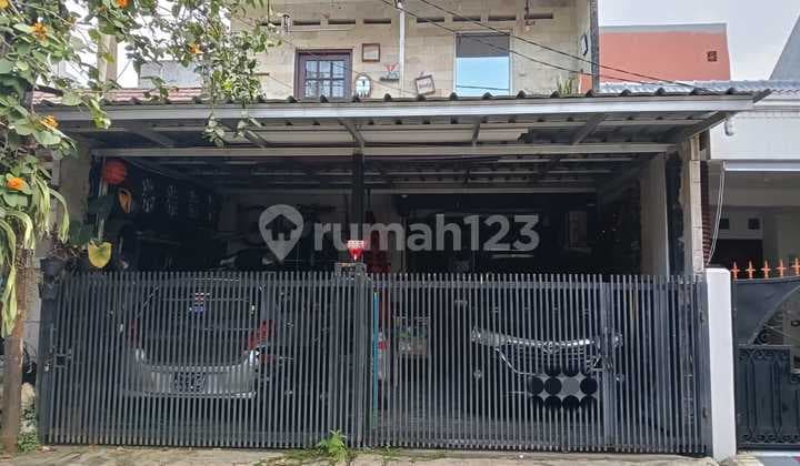 Rumah 2 Lantai Modern Siap Huni di Kemang Pratama 3, Jln. Lantana 2 Bekasi