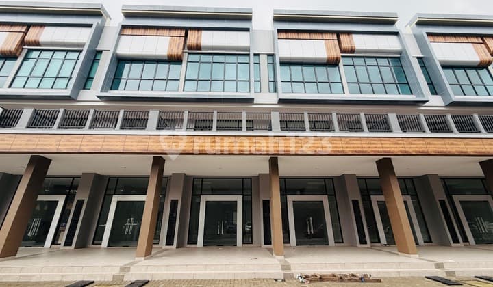 Crystal Boulevard Summarecon Bekasi Posisi Premium di Depan Landmark Kawasan Summarecon Bekasi