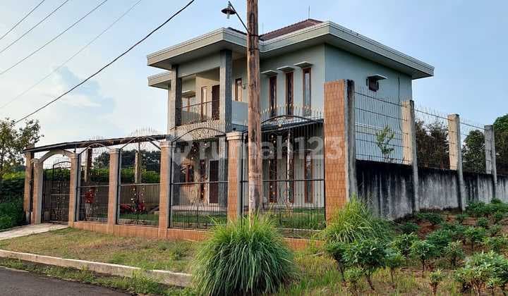 Rumah 2 lantai Perumahan Telaga Kahuripan Parung Bogor Jawa Barat