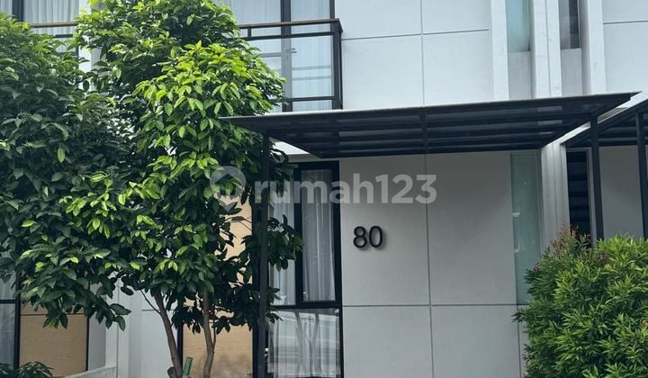 Dijual Cepat Rumah Modern di Uptown Waterfront Estate Lippo Cikarang