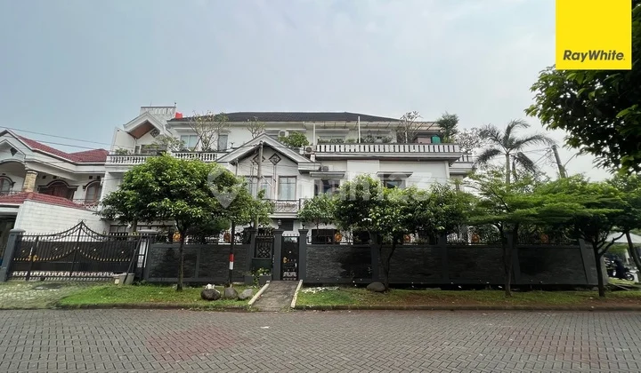 Rumah Mewah Hoek 3 Lantai Renov Dan Furnish Kemang Pratama Bekasi