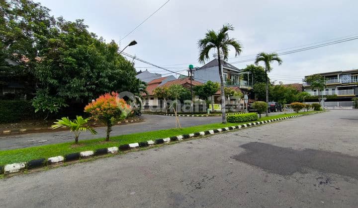 Corner House in Kemang Pratama Mawar KP2, Bekasi with Spacious Parking