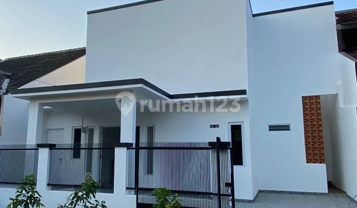 Beautiful New House Ready to Occupy Near Becakayu Toll Galaxy Bekasi