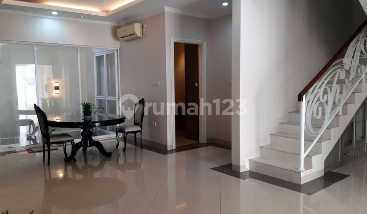 Siap Huni, Furnished, Strategis, Dekat Cithos