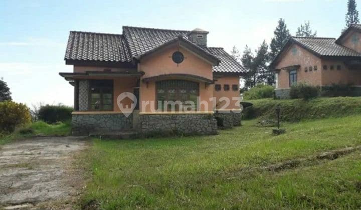 Villa Ciater Highland Resort, Dekat Permandian Air Panas Balerang Alami, Dekat Sariater Resort dan Ciater Spa Resort, dekat Tangkuban Perahu