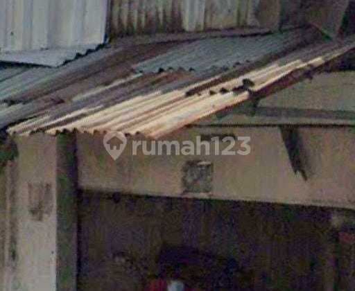 Di Sewa Ruang Usaha Kios Kecil 50 Meter² Siap Pakai Lokasi Strategis Daerah Perkantoran - Komersial di Jalan Raya Utama Penggilingan, Cakung dan Dekat 7 Pintu Tol, Keamanan Aman 24 Jam, Bebas Banjir