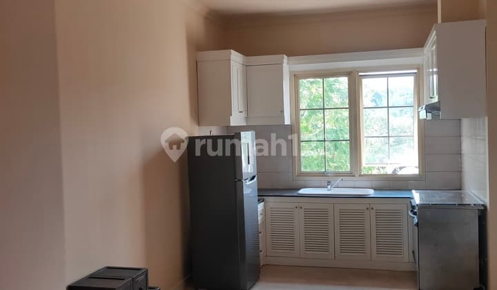 Disewakan Rumah Townhouse Ancol Fully Furnish