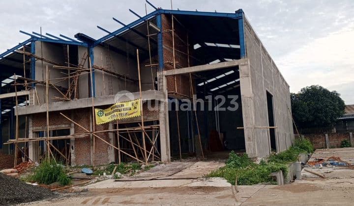 Disewakan gudang kapuk kamal 390m2