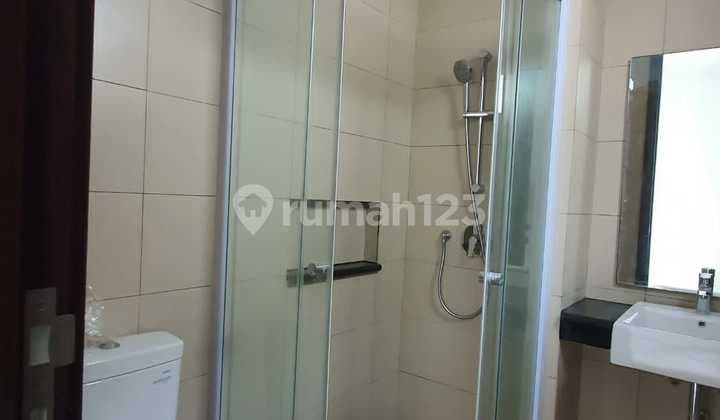 For Rent: Pik2 House 8x15