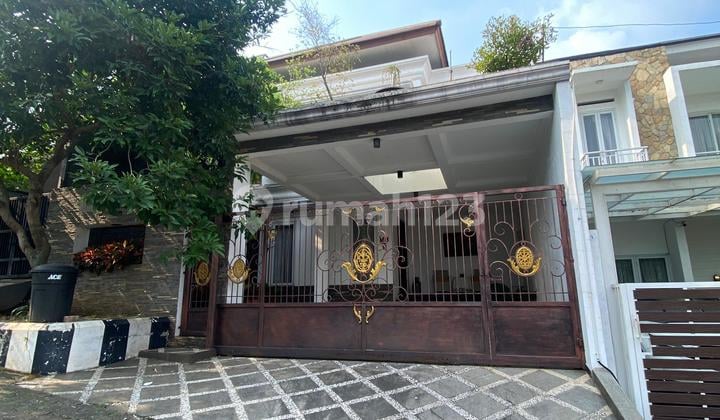 Rumah Modern Minimalis di Komplek Elite Villa Cinere Mas 2 Lantai
