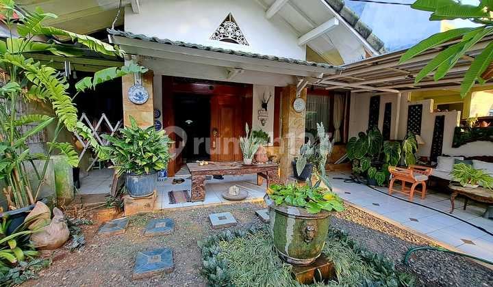 Rumah Asri Graha Cinere Luas Tanah Menari Dekat Pintu Tol Krukut