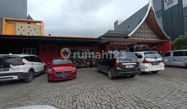 Ruang Usaha Lokasi Strategis Pinggir Jalan Cocok Untuk Usaha Apapun