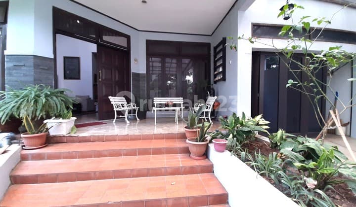 Well-Maintained House in Cinere, Wide Road, 2 Floors, SHM.