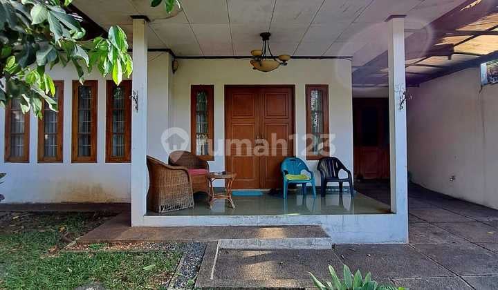 House in Lebak Bulus Near MRT with Front & Back Yard Ready to Occupy