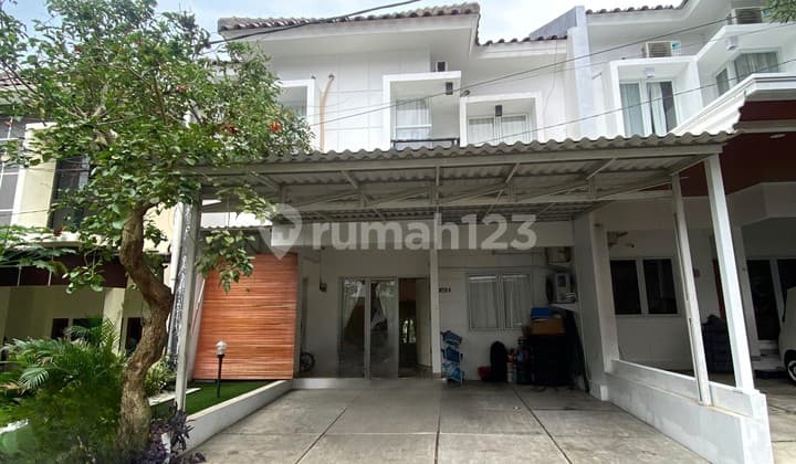 Beautiful Fully Furnished House in Cinere Complex Facing South