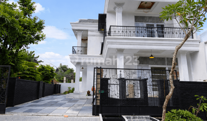 Rumah Brand New Posisi Hoek Siap Huni Dekat Tol Desari