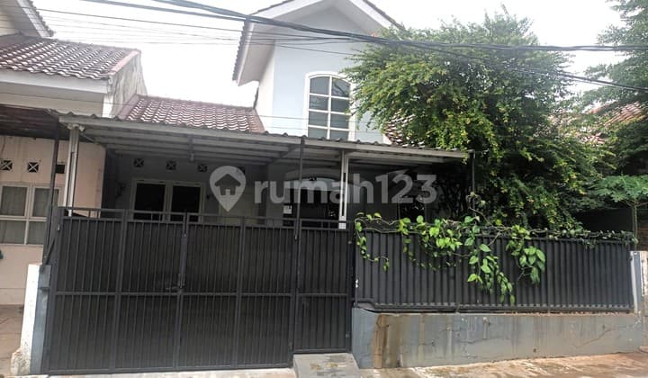Well-Maintained House Land Area 248 m2 Best Price in Gandul – Comfortable & Strategic Location