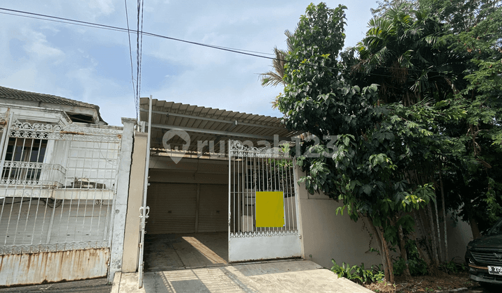Harga Mendekati NJOP. Rumah Dalam Komplek Bukit Cinere Indah