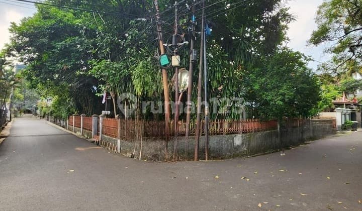 Rumah Hitung Tanah Luas 344 m hanya 5 menit ke Citos