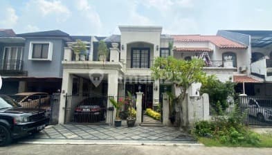 Rumah 2 Lantai Desain Modern - Komplek Paling Strategis di Cinere!