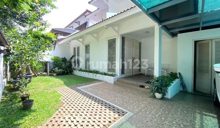 Rumah Halaman Luas dalam Komplek Villa Cinere Mas