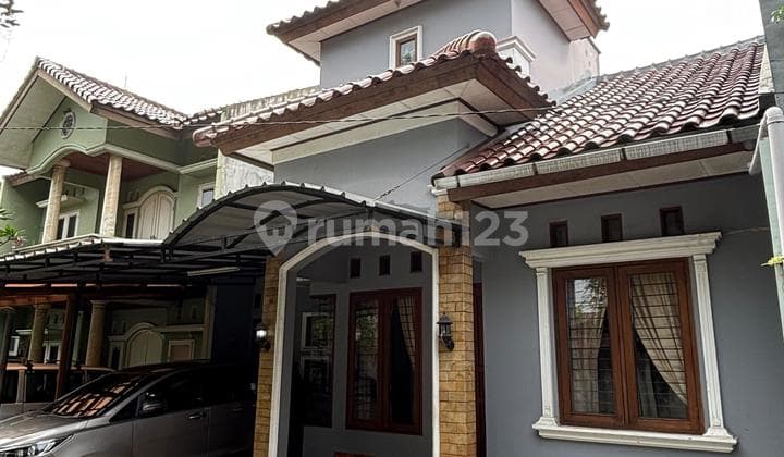 Rumah Dalam Townhouse Eksklusif 5 Menit ke Pintu Toll Limo