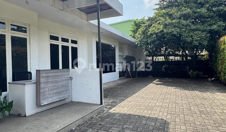 Rumah Ex Kantor Strategis - Selangkah ke Tol Pondok Pinang