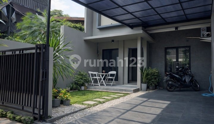 Rumah Siap Huni 2 Lantai di Cinere dengan Halaman Belakang Luas