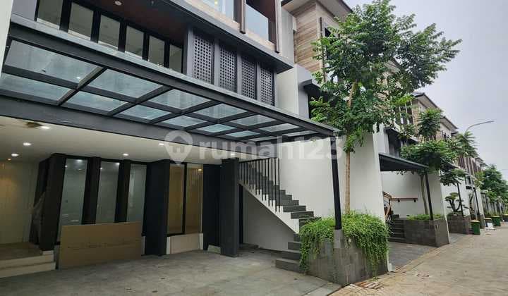 Rumah Baru di Townhouse Eksklusif Andara Desain Modern 2 Lantai