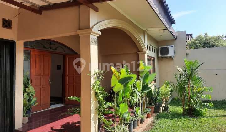 Rumah Luas 420 M² di Komplek Cinere Dekat ke Tol Harga Menarik