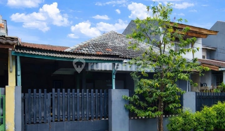 Rumah Harga Menarik 1 Lantai Dalam Komplek di Cirendeu Dekat ke MRT