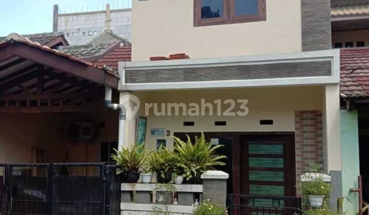 Rumah 2 Lantai Dekat Akses Tol Limo