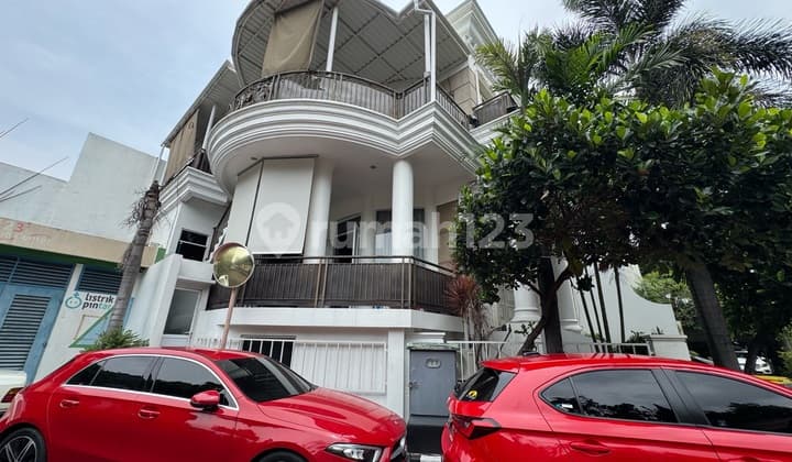 Rumah 2,5 Lantai Dijual Di Mampang Prapatan, Jakarta Selatan
