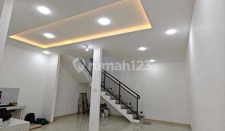 JUAL RUMAH RAPIH SIAP HUNI DI CITRA GARDEN JAKARTA