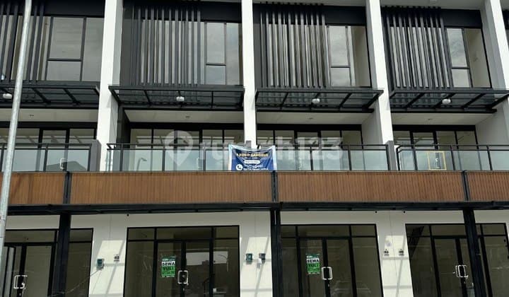 Ruko SHM 3 lantai di gading serpong Hampton promenade