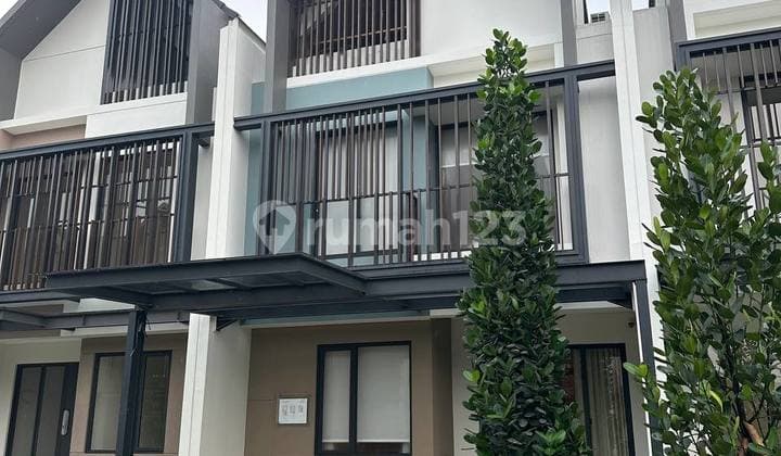 jual cepat rumah 3 lantai full bangunan tidak perlu renov di gading serpong