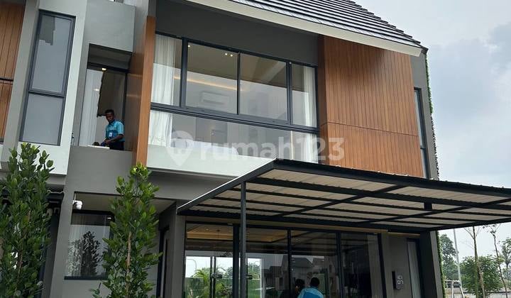 4 KAMAR TIDUR LOKASI DEKAT PINTU TOL DAN MALL BSD