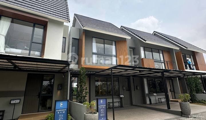 Jual cepat rumah 2 lantai bisa SHM bangunan luas