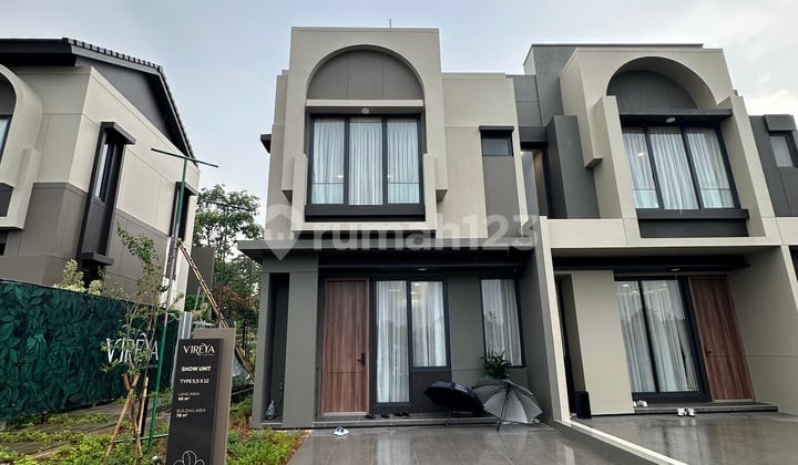 Rumah Bebas Banjir di BSD Dekat Sekolah Santa Ursulla