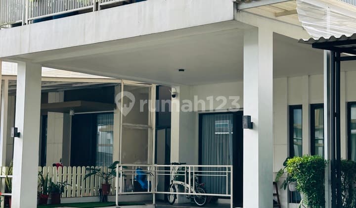Jual Rumah Rapih 2 Lantai Full Bangunan di BSD