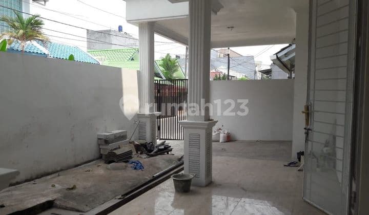 Quick sale of Citra 2 housing, semi-furnished.